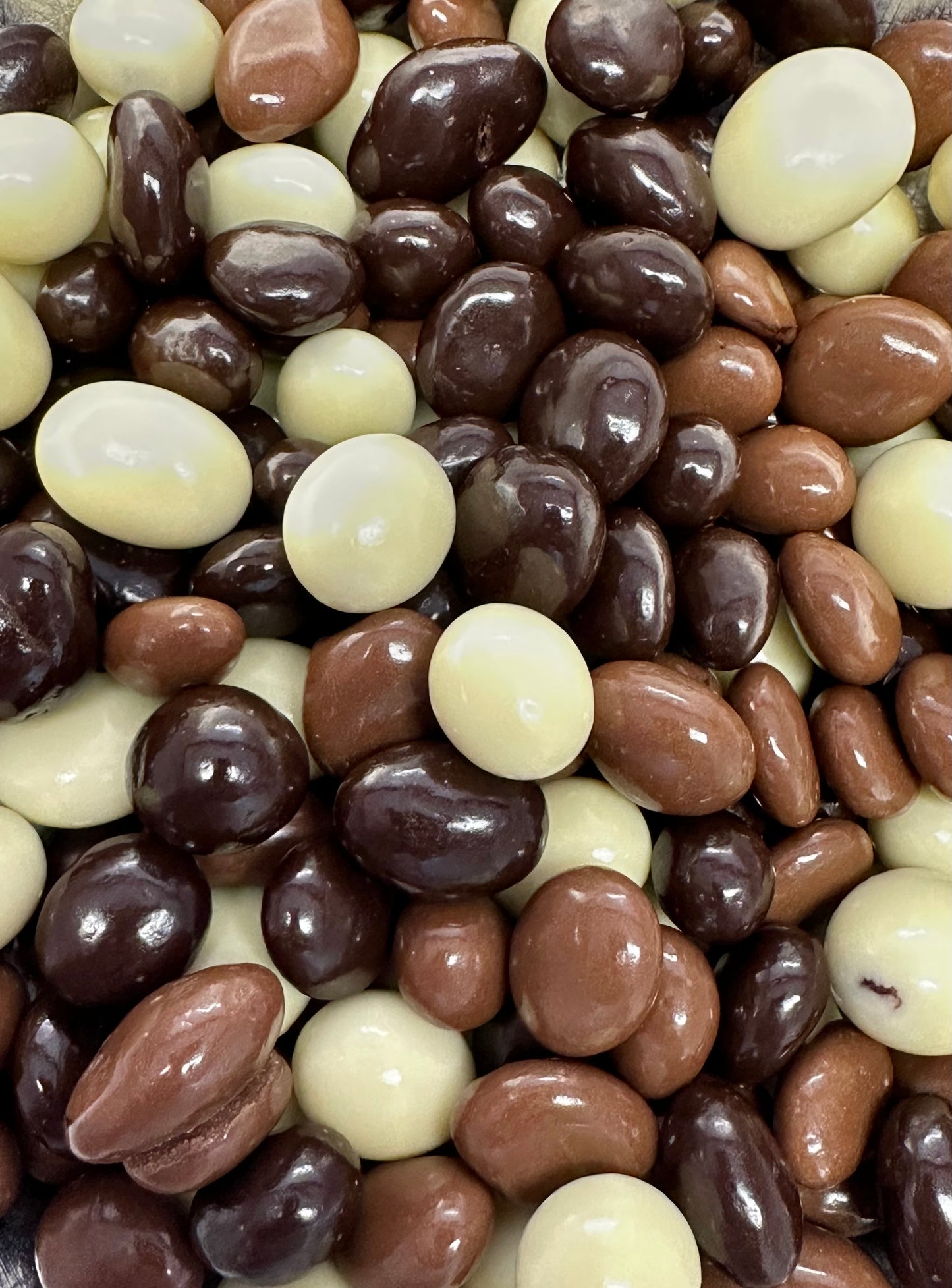 Chocolate Raisins Mix (White, Milk and Dark Chocolate)