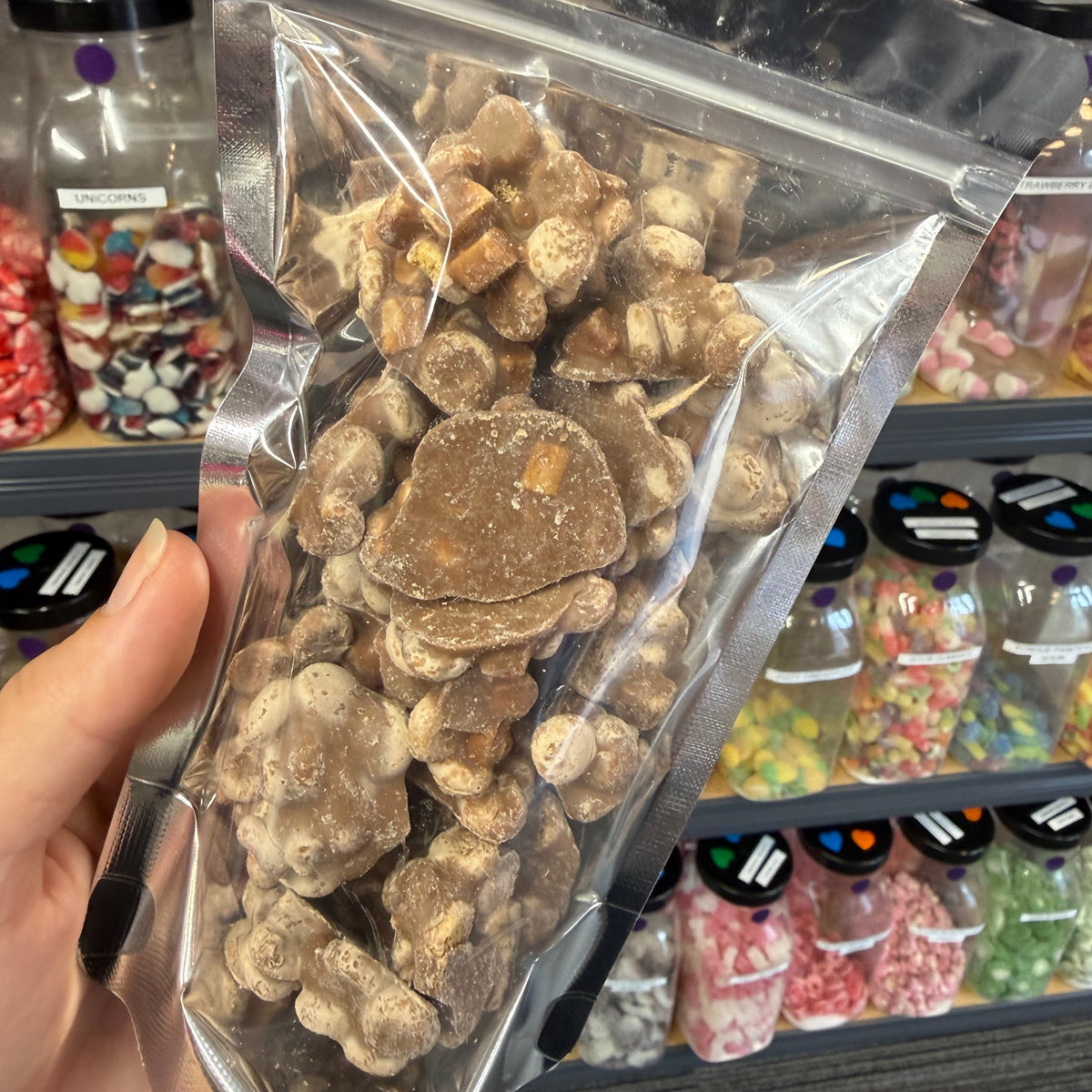 Milk Chocolate Cookie and Fudge Clusters - BLOOMED CHOCOLATE 150g POUCH